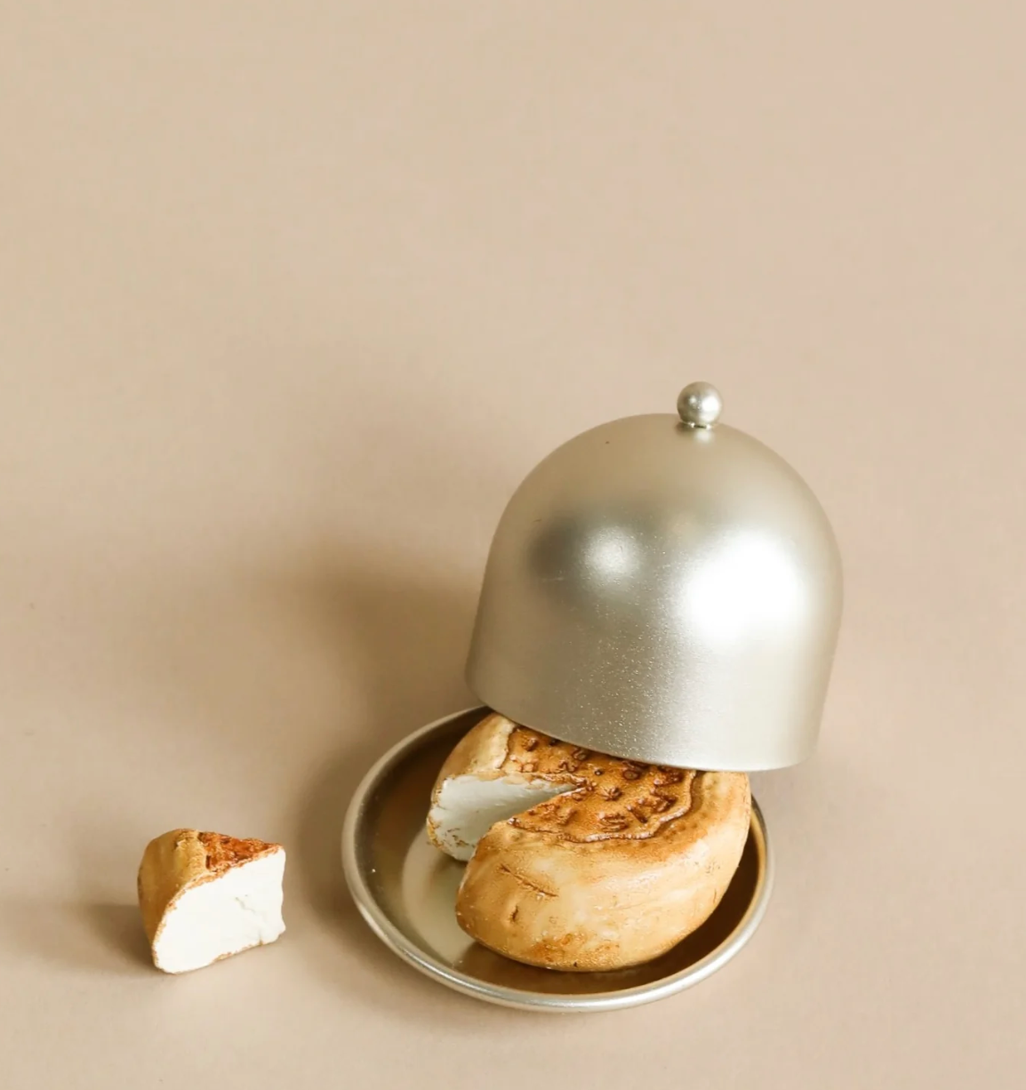 Cheese bell, Mouse