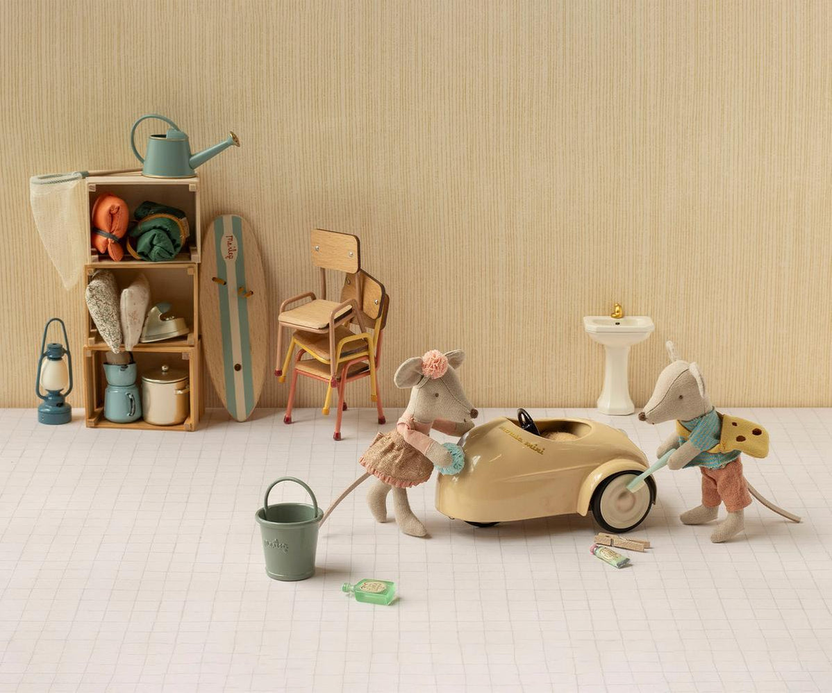 Car - Mouse - Wheat