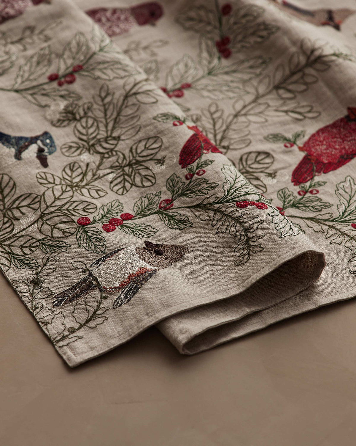 Winter Bird Table Runner