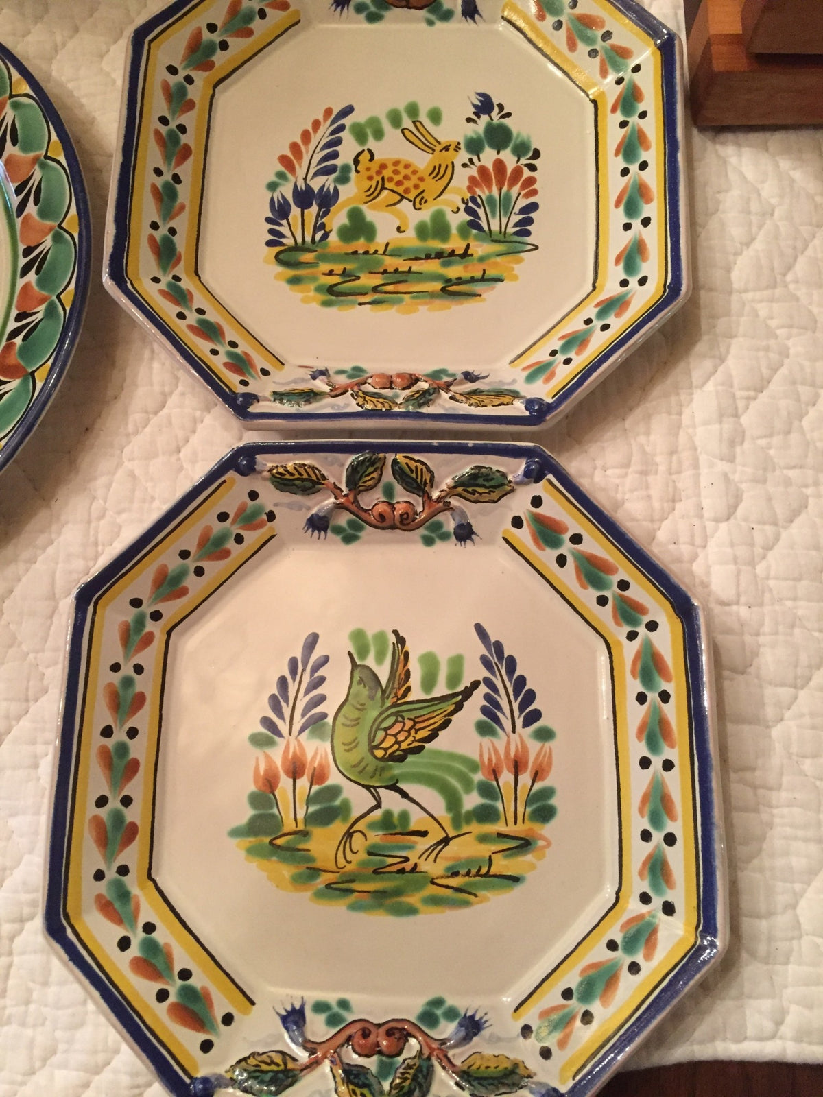 P102 Octagonal plate w/ design w/2 embossed (campers, conejo pajaro)