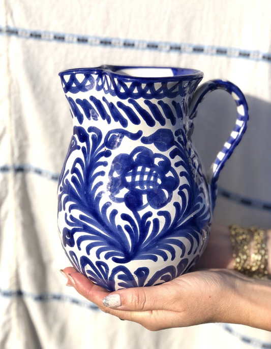 Pitcher Blue Medium