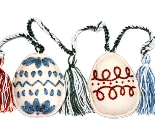Easter Egg Garland - light