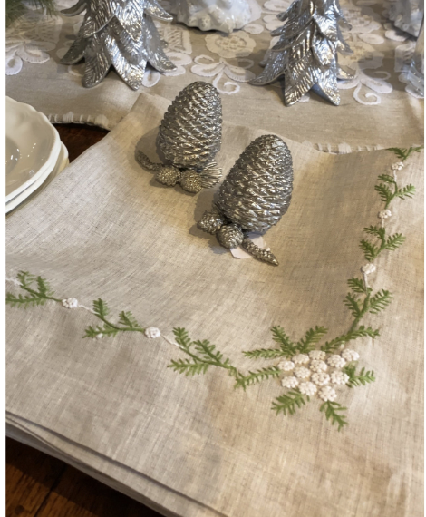Winter Woods Flax Napkin 22 in